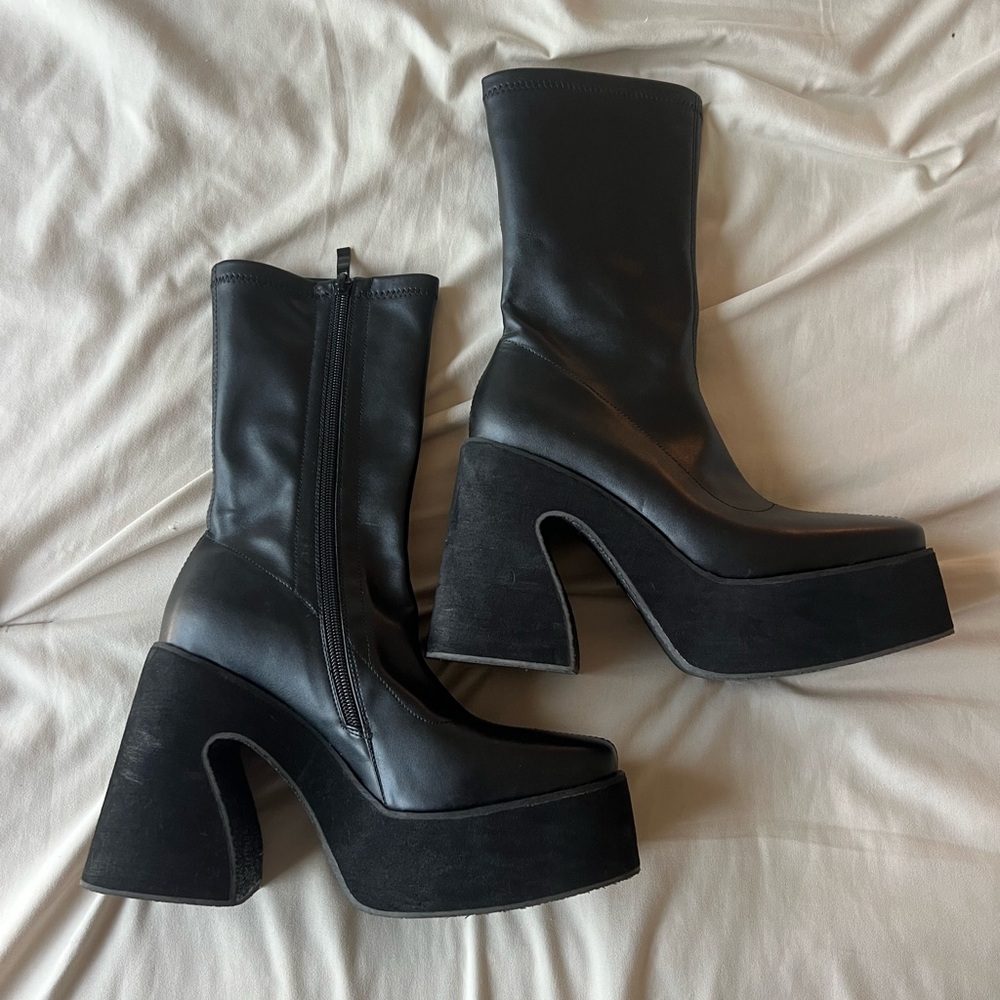 Women's Black Platform Block Heel Boots - Picture 2 of 7